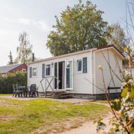 Chalet by the Water in Leukermeer，位于威尔的酒店