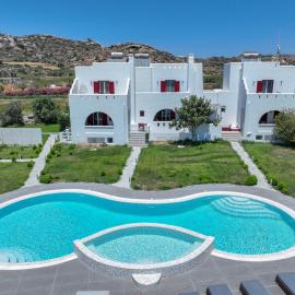 Depis luxury villas naxos，位于布拉卡的酒店