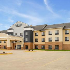 Fairfield Inn & Suites Bloomington，位于布卢明顿的酒店