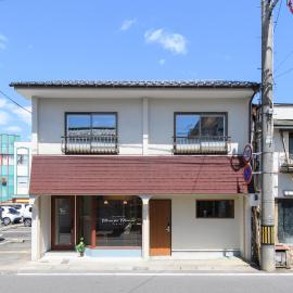 guesthouse YAWNYAWN，位于Echizen-shi的酒店