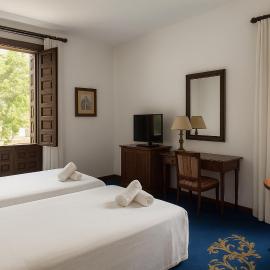 Hotel El Bedel，位于阿尔卡拉德荷那利斯的酒店
