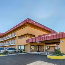 Quality Inn Needles，位于针城的酒店