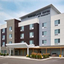 TownePlace Suites by Marriott Lansing North，位于兰辛的酒店