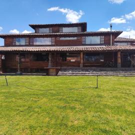 Centro de Aclimatizacion La Casa de Simon Lodge，位于Toacazo的酒店