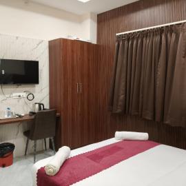 Hotel Anand Palace & Restuarants，位于恰姆巴的酒店
