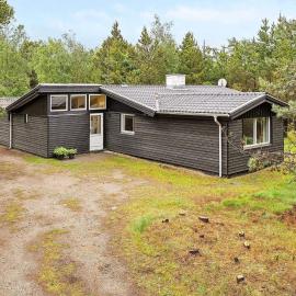 8 person holiday home in Rømø，位于Høm的酒店