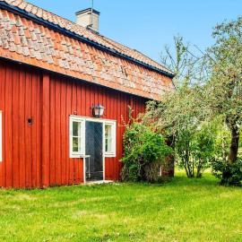 5 person holiday home in FLEN-By Traum，位于Flen的酒店