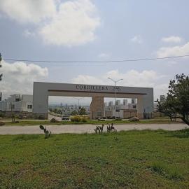 Hermosa casa en cluster privado，位于Laurel de Lagunillas的酒店