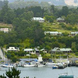 Elegant and scenic floating boat house，位于Kettering的酒店