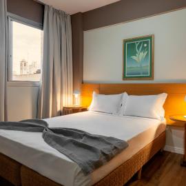 Lym Flat Hotel，位于乌贝兰迪亚的酒店