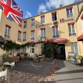 Churchill Hotel Bayeux Centre，位于贝叶的酒店