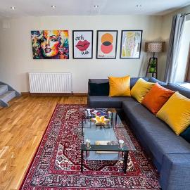 Stylish Stratford upon Avon Stay - Gated Parking - Sleeps 6，位于埃文河畔斯特拉特福的酒店
