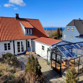 6736-Allinge-Thorkildsvej-8，位于阿灵厄的酒店