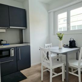 Casa Maria Apartments Bern，位于伯尔尼的酒店