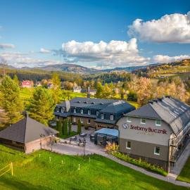 Srebrny Bucznik Wellness & Restaurant，位于伊斯泰布纳的酒店