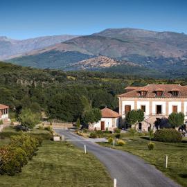 Izan Puerta de Gredos,位于埃尔巴科-德阿维拉的酒店