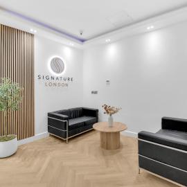 Signature Hotel London