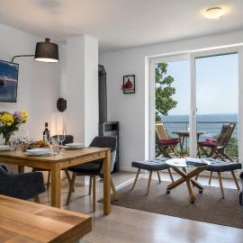 Sassnitz - Kamin, Meerblick, Sauna, Fitness - FeWo Hafenliebe，位于萨斯尼茨的酒店