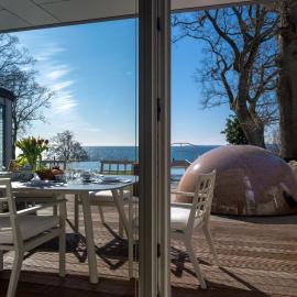 Sassnitz - Meerblick, Terrasse, Sauna, Fitness - FeWo Silbermöwe，位于萨斯尼茨的酒店