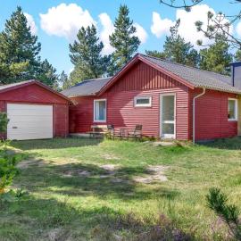 Holiday Home Dorreth - 800m from the sea by Interhome，位于Mølby的酒店