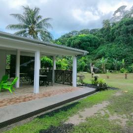 Tiva Here Lodge Tahaa Polynésie Française，位于Tahaa的酒店