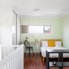 Spacious Two-Bed Suite with Private Bath-Marsfield，位于Epping的酒店