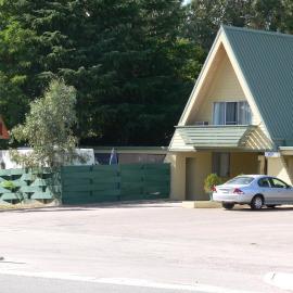Millers Cottage Motel，位于旺加拉塔的酒店