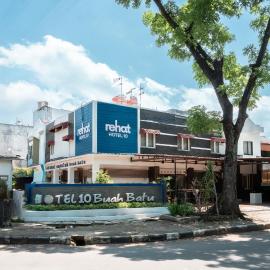 Rehat at Hotel 10 Buah Batu，位于万隆的酒店