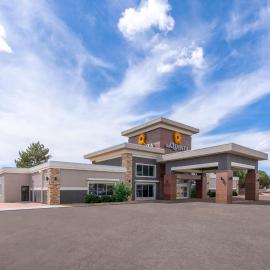 La Quinta Inn & Suites by Wyndham Fort Collins, Colorado，位于柯林斯堡的酒店