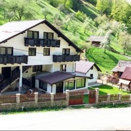 Casa din Codru，位于西蒙的酒店