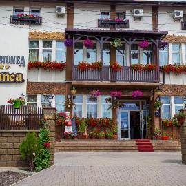 Pensiunea Bianca，位于博托沙尼的酒店