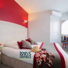 Logis Hôtel Auberge de la Rose,位于杜埃拉丰坦的酒店