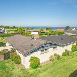 Holiday Home Evald - 200m from the sea by Interhome，位于布罗的酒店