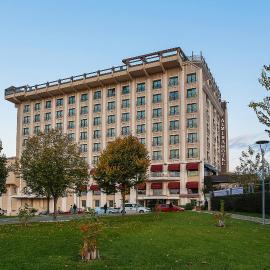 Almira Hotel Thermal Spa & Convention Center，位于伯萨的酒店