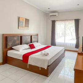 RedDoorz near Exit Toll Kalijati Subang，位于Pagon的酒店