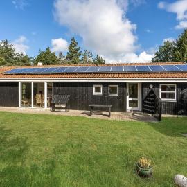 Stunning Home In Fjerritslev With Sauna，位于菲耶里茨莱乌的酒店
