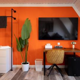 NECKARWESTHEIMER Hotel，位于Neckarwestheim的酒店