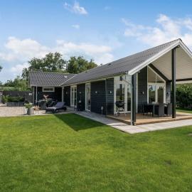 Holiday Home Cholena - 700m from the sea by Interhome，位于海松的酒店