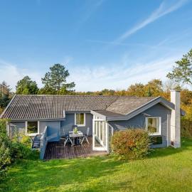 Holiday Home Pirjo - 350m to the fjord by Interhome，位于斯凯恩的酒店