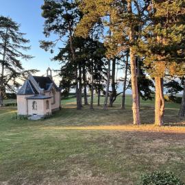 Appartement accès direct au lac - parc privatif，位于Publier的酒店
