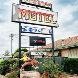 Buckaroo Motor Inn，位于华威的酒店