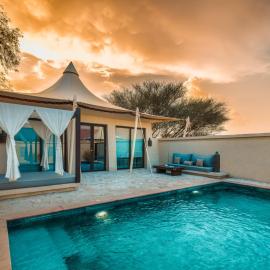 Desert Nights Resort - Inclusive of a Free Sunset Drive and Camel Ride，位于Shāhiq的酒店