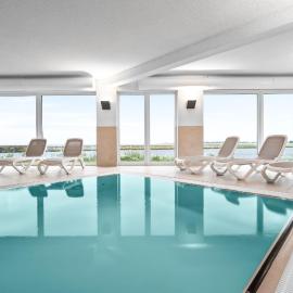 Hafenloge - Ostseeblick, Terrasse, erste Reihe, Fahrstuhl，位于奥尔本尼兹的酒店