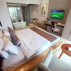 The Peace Palace Luxury Hotel and Restaurant，位于Sunāmganj的酒店