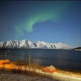 Lyngenalps view，位于Rotsund的酒店