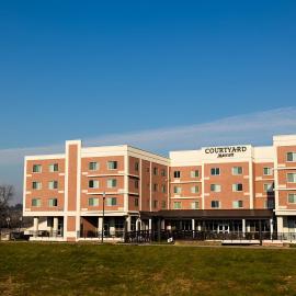 Courtyard by Marriott Rome，位于罗马的酒店