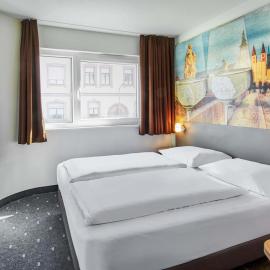 B&B Hotel Würzburg-City，位于维尔茨堡的酒店