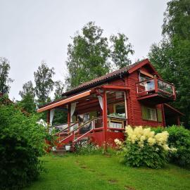 Stuga i Rättvik med utsikt över Siljan，位于赖特维克的酒店