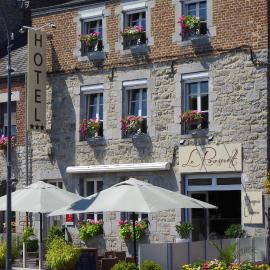 Hôtel Le Roosevelt，位于日韦的酒店