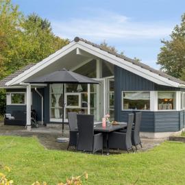 Holiday Home Thorke - 200m from the sea by Interhome，位于尼斯泰兹的酒店
